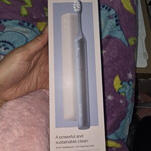 Silver Sonic Toothbrush with UV Cleaning Case